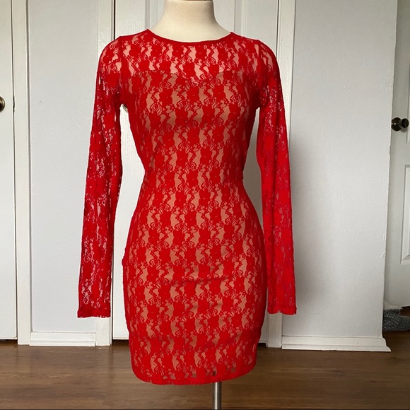 Red long sleeve dress - Picture 1 of 5